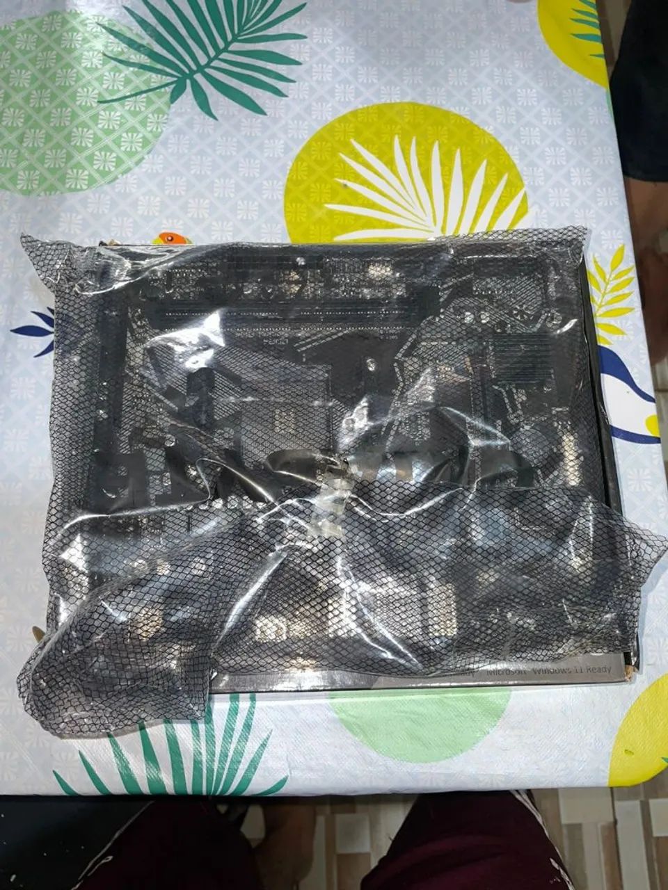 Placa Mãe Gigabyte A520M K V2 (AM4/2xDDR4/HDMI/D-Sub/M.2/USB 3.2) - Foto 3