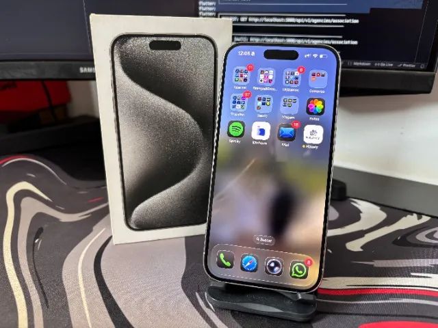 iPhone 15 Pro 128GB Branco Titanium com Caixa - Celulares e