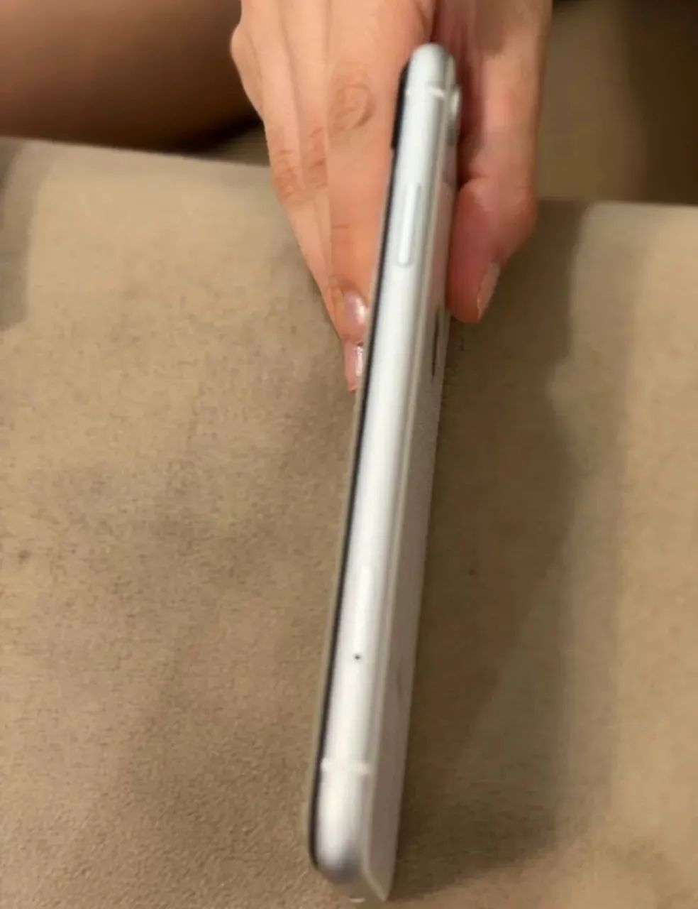 iPhone XR branco 128 950,00 - Foto 2