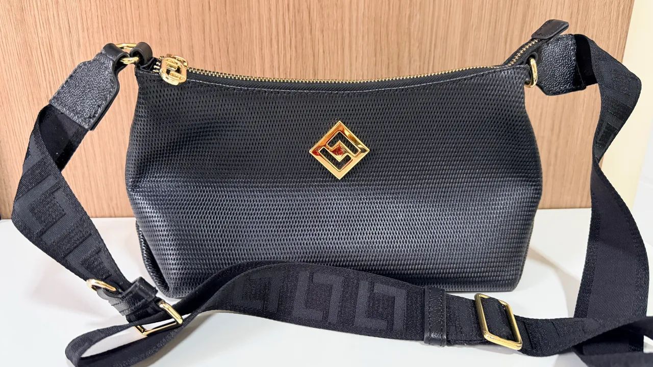 Bolsa da marca brasileira Luz da Lua