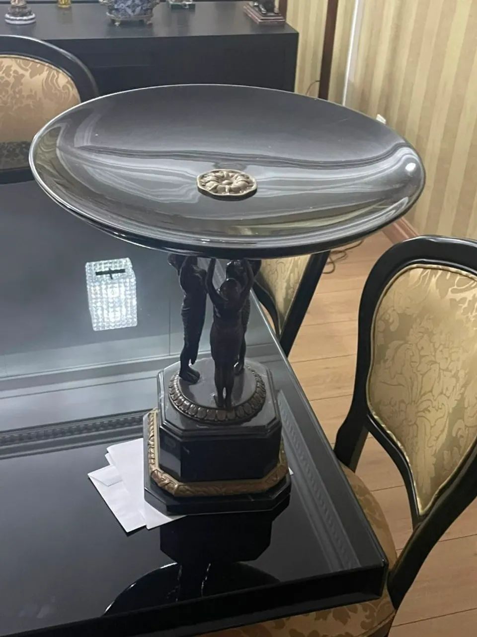 Fruteira em bronze