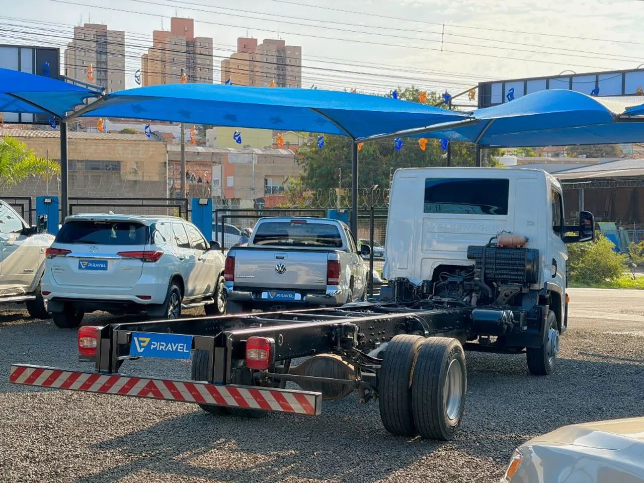 11-180 Delivery DRC 4X2 AUTOMATICO - Foto 3