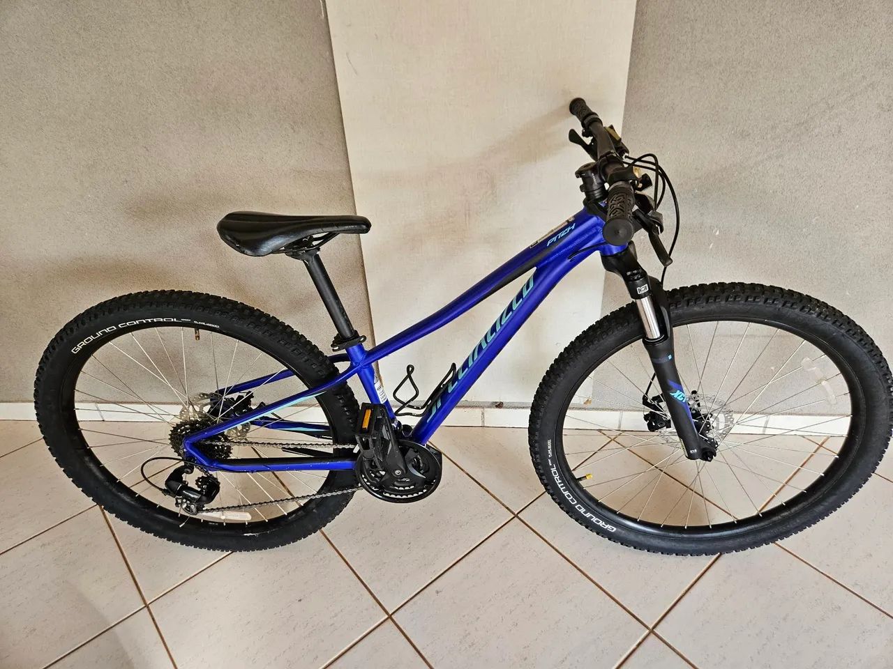 Bicicleta Specialized Jett 27.5