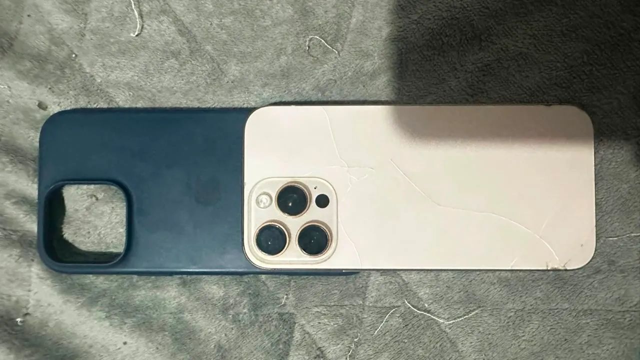 IPhone 16 pro max  - Foto 4