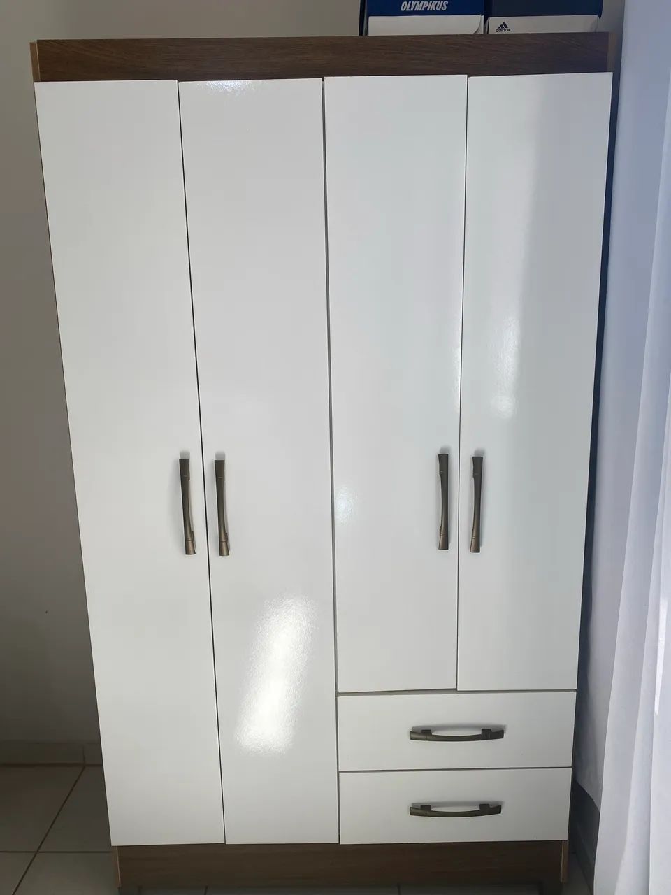 Guarda Roupa 4 portas e 2 gavetas  - Foto 2