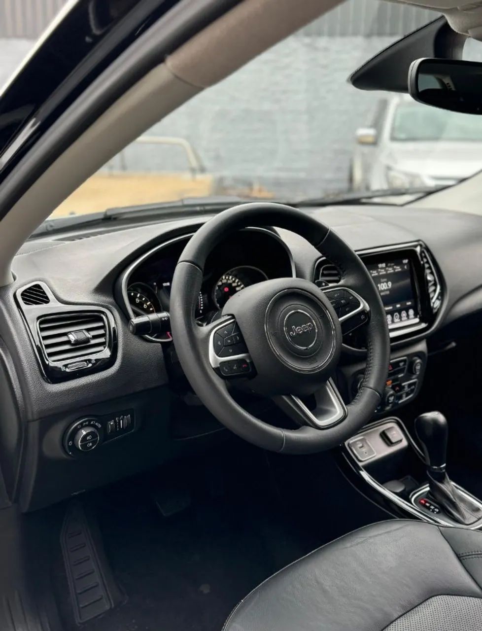 Jeep Compass Night Eagle 2.0 4X2 Flex 16V AUT 2018 - Foto 4