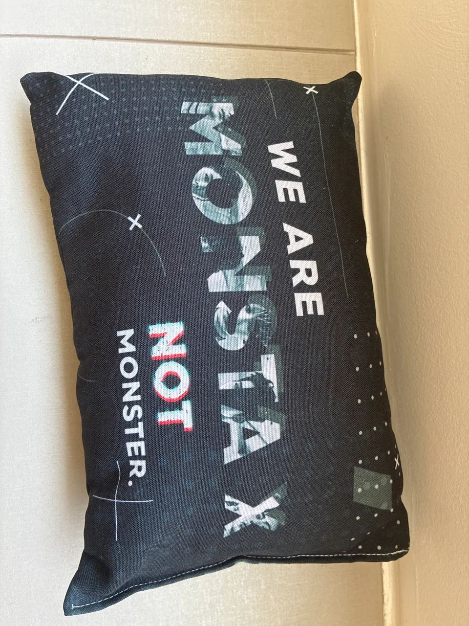 ALMOFADA KPOP MONSTA X - Foto 2
