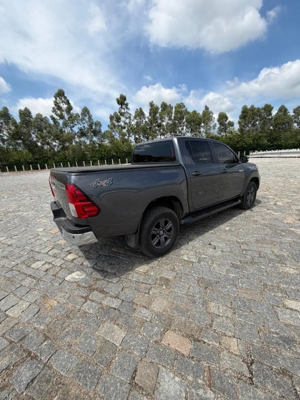 Toyota Hilux 2024