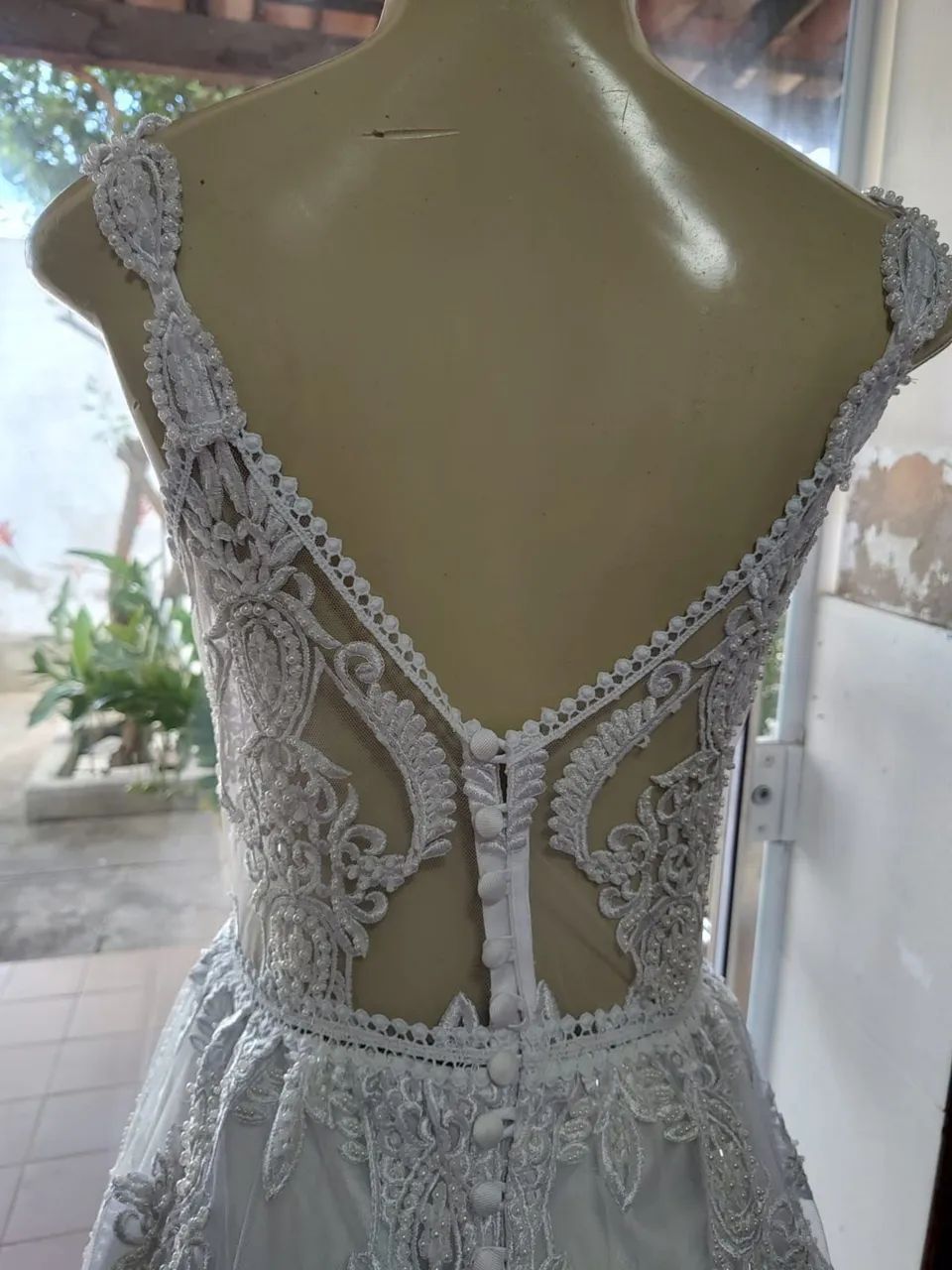 Vestido de Noiva Branco com Renda - Lindo, Elegante e Impecável - Foto 5