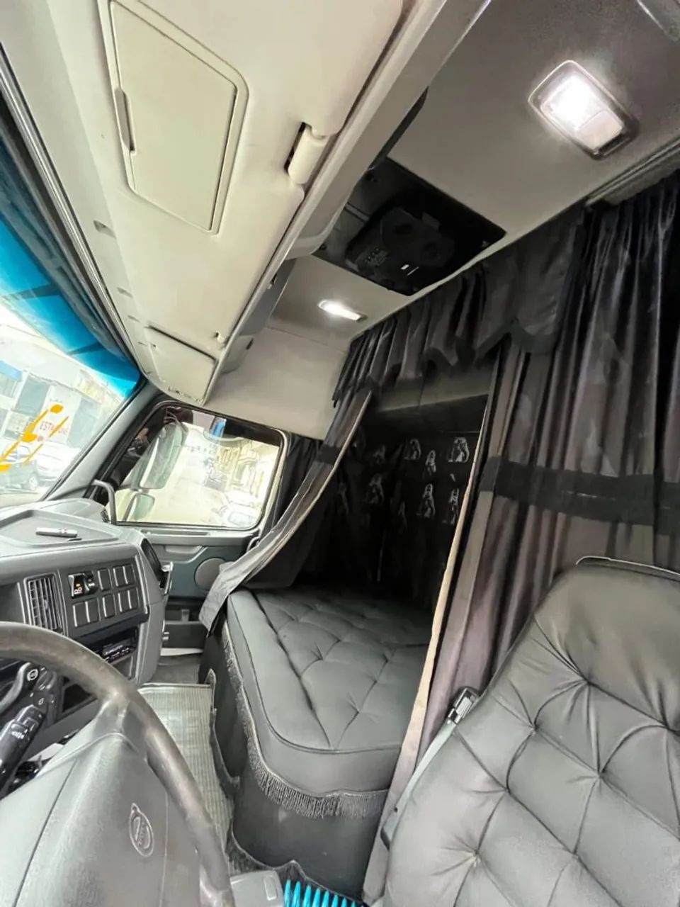 Volvo fh 460 6x2 2013 impecável  - Foto 9