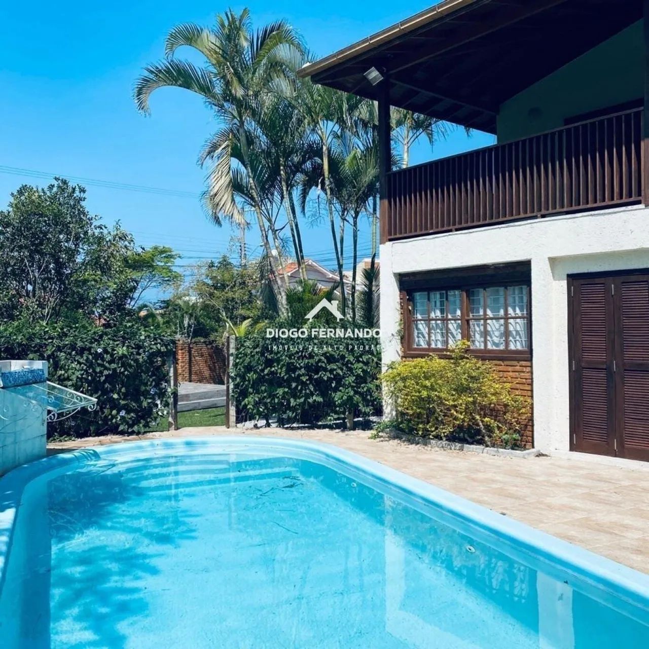 Casa de 4 dormitórios à venda