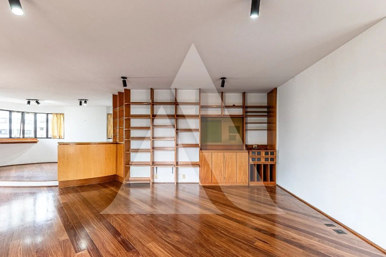 Apartamento em Perdizes | 215 m², 3 Suítes, Terraço e 4 Vagas - Foto 2