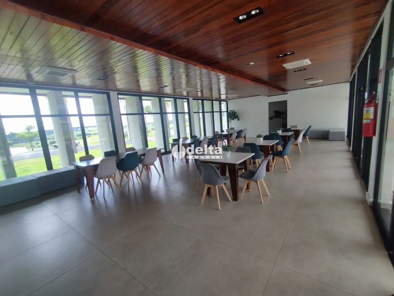 Terreno em Condomínio disponível para venda no bairro Granja Marileusa em Uberlândia-MG - Foto 5