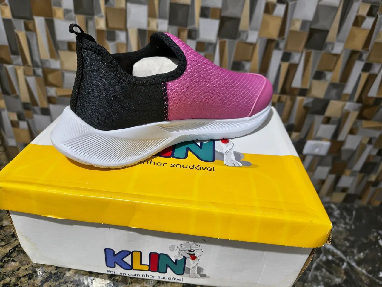 Tênis Klin novo na caixa!!! Nunca Usado!!! - Foto 4