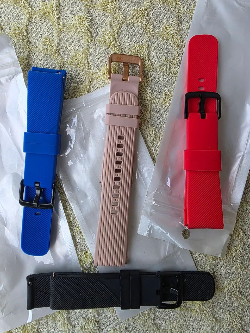 Kit 4 pulseiras silicone 20mm para smartwatch  - Foto 2