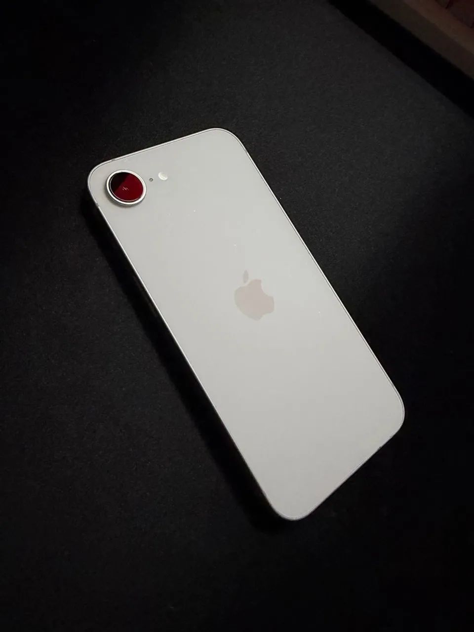 iPhone 16e 