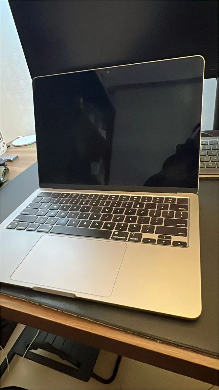MacBook Air M2  8GB com 512 SSD + Hub Satechi  - Foto 2