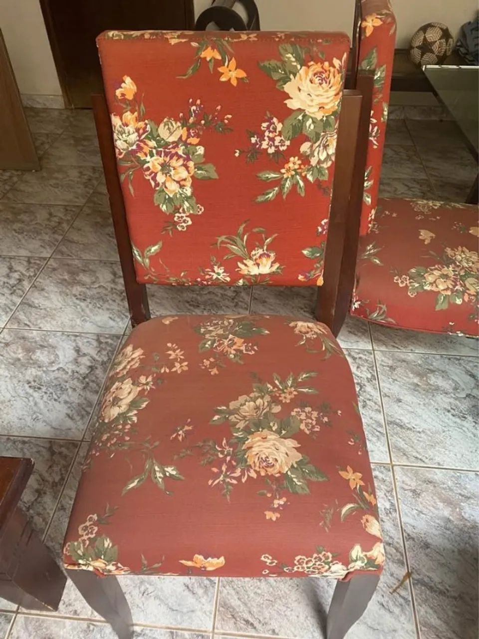 Mesa de Vidro com 8 cadeiras - Foto 3