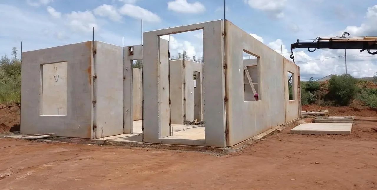 Barracão e Casas Pré Moldados  - Foto 5