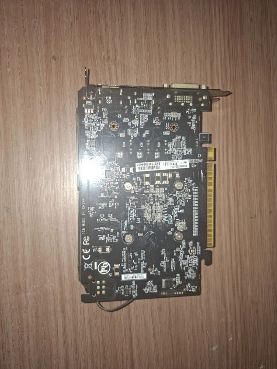 GTX 1050 ti GIGABYTE (4GB) - Foto 2