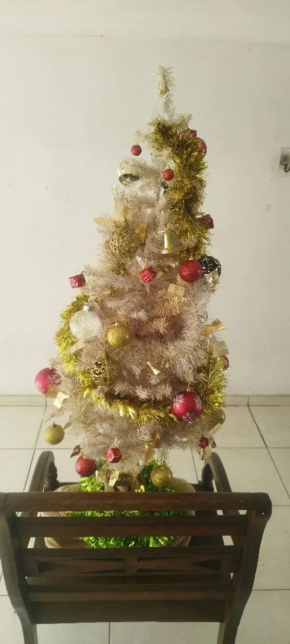 Árvore de Natal completa montada.  - Foto 4