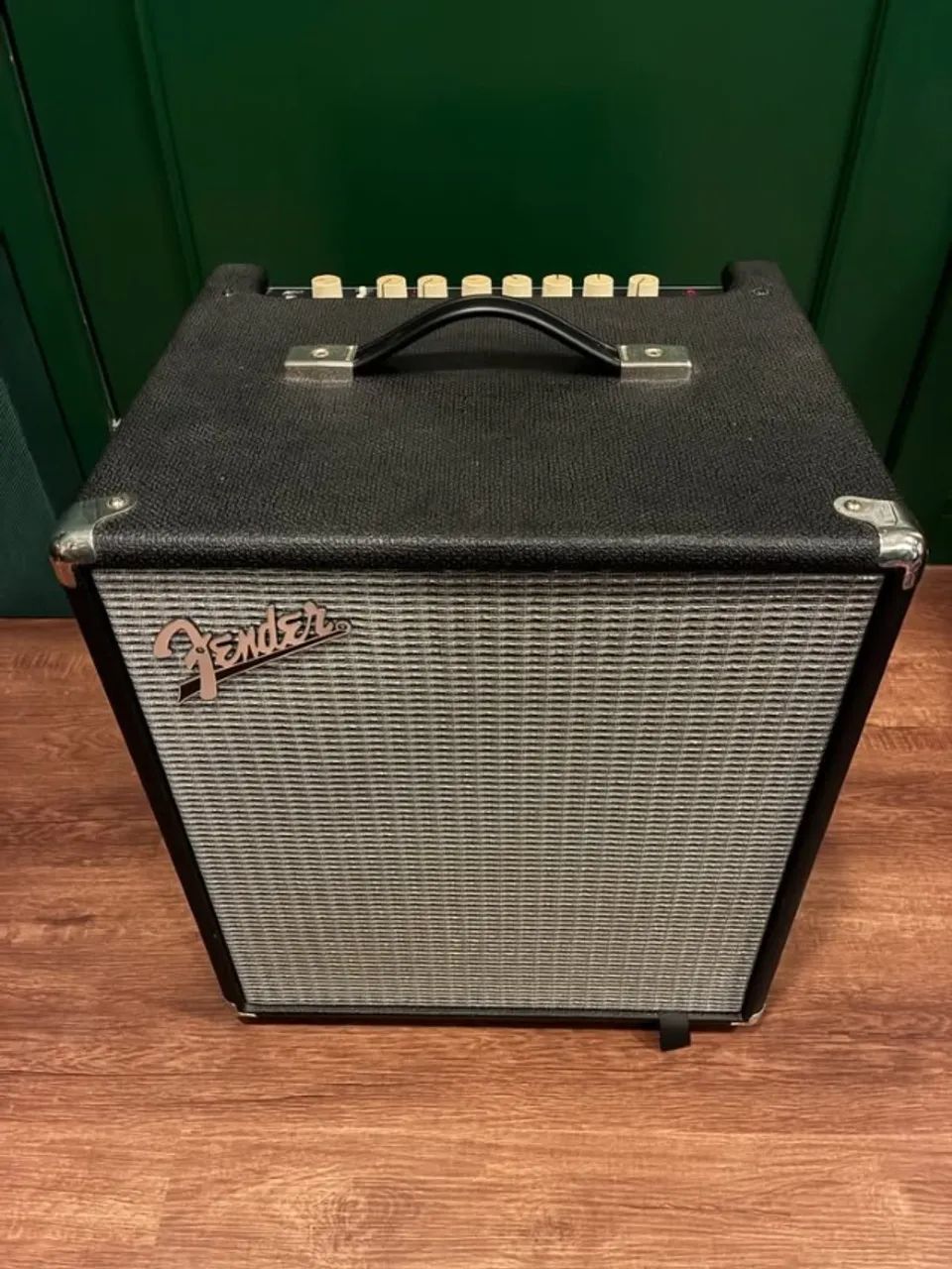Cubo para contrabaixo Fender Rumble 100