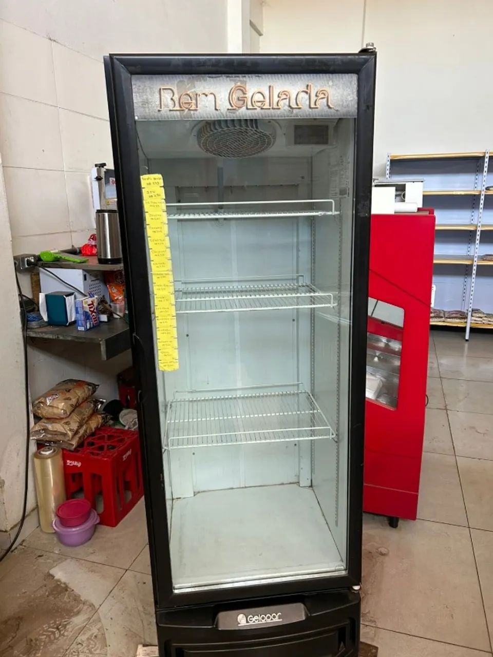 VENDE-SE MERCEARIA