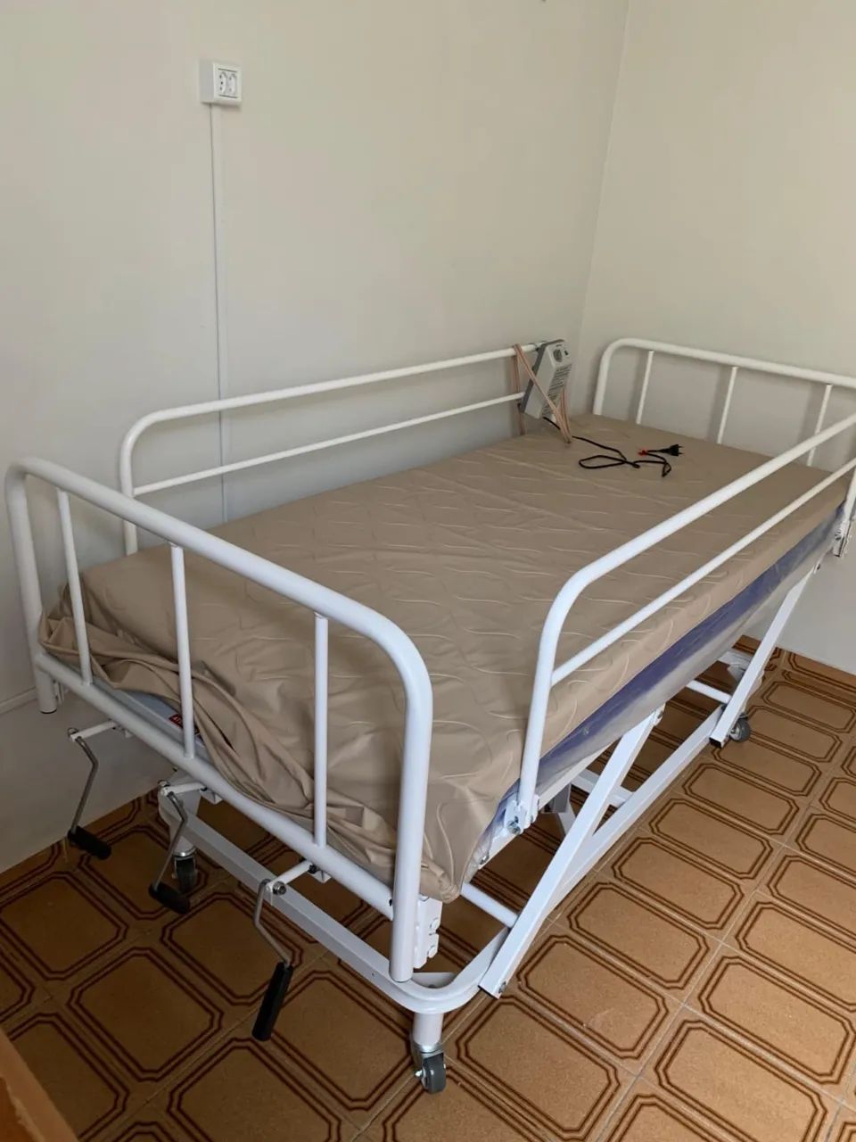 Cama Hospitalar completa  - Foto 5