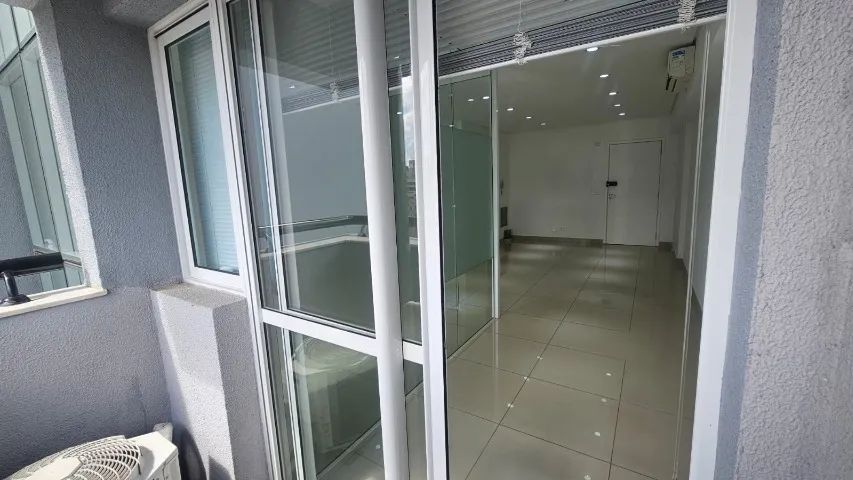 Linda Sala Comercial no Centro 45 m2 em Prédio de Alto Padrão c/ Ar Condicionado e Garagem - Foto 8
