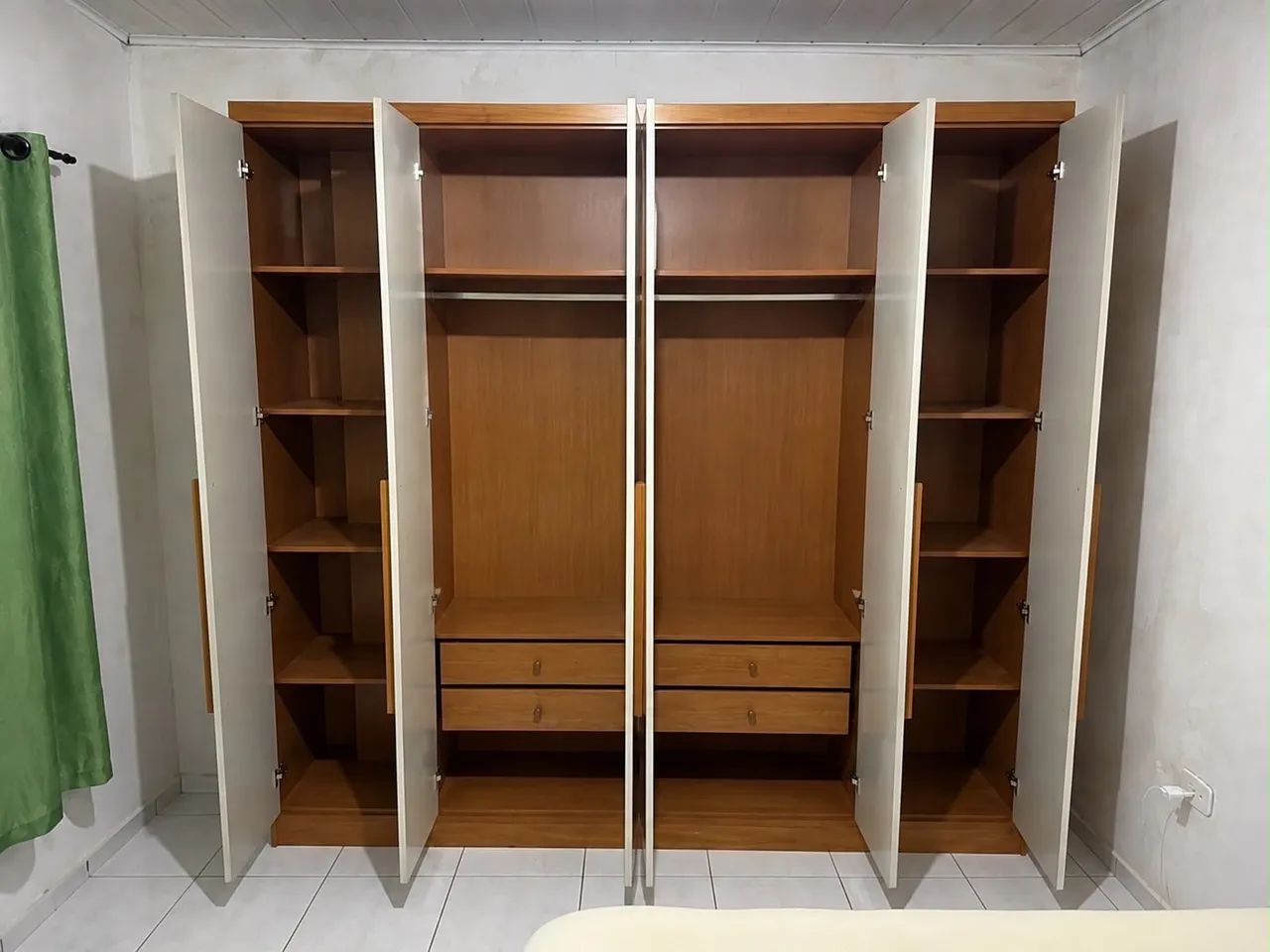 Guarda-Roupa de casal 6 portas - MDP