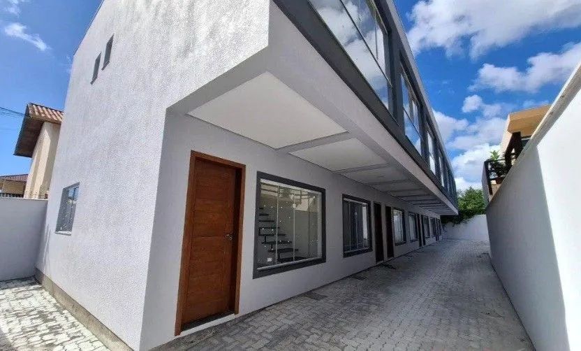 Casa com 2 suítes para alugar em Florianópolis