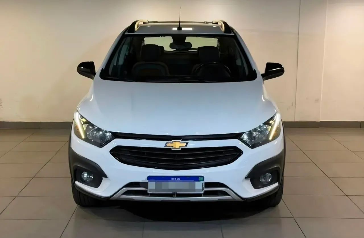 Chevrolet Onix Activ 1.4 8V Flex Mec. 4P 2017 - Foto 3