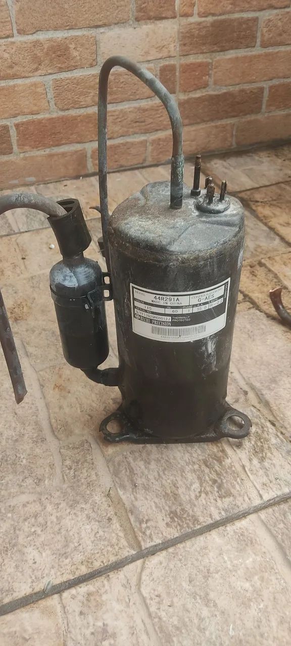 Compressor ar condicionado Springer 12.000