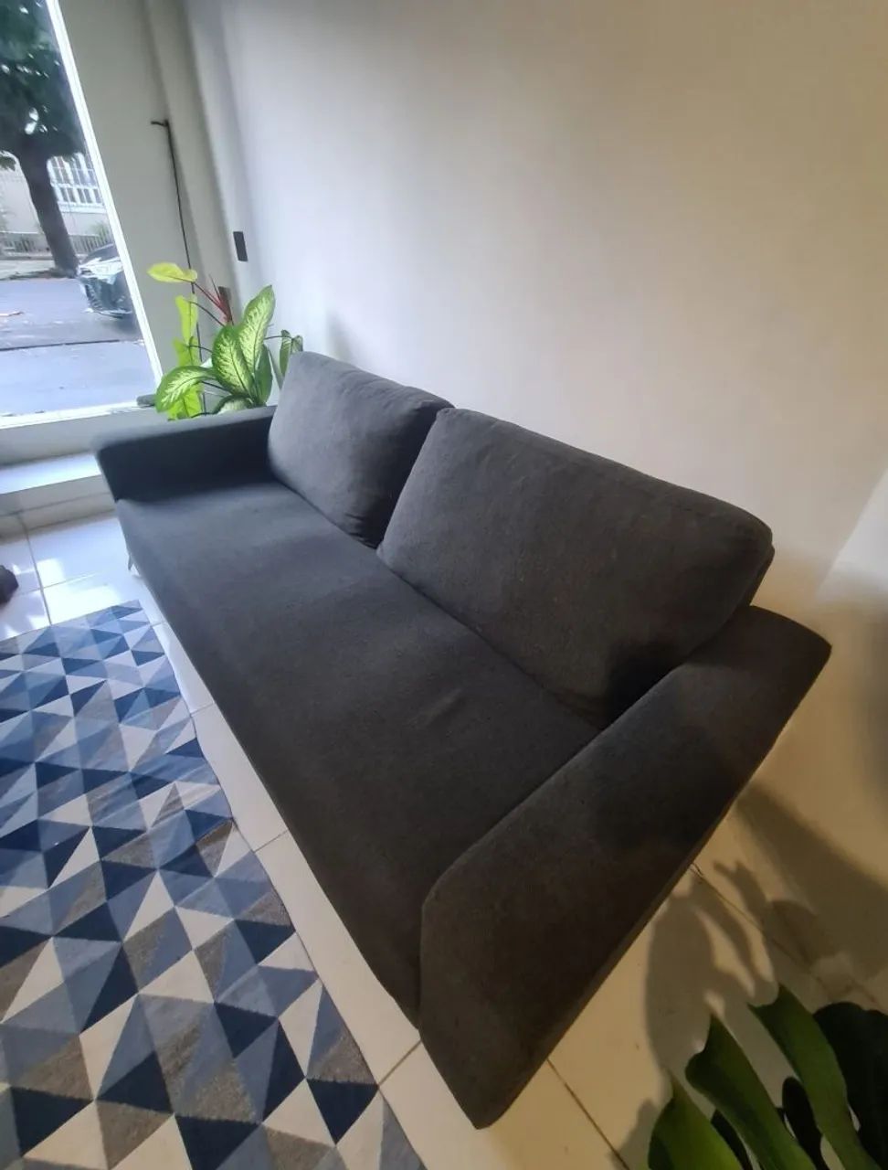 Sofa 3 lugares Cinza Grafite 
