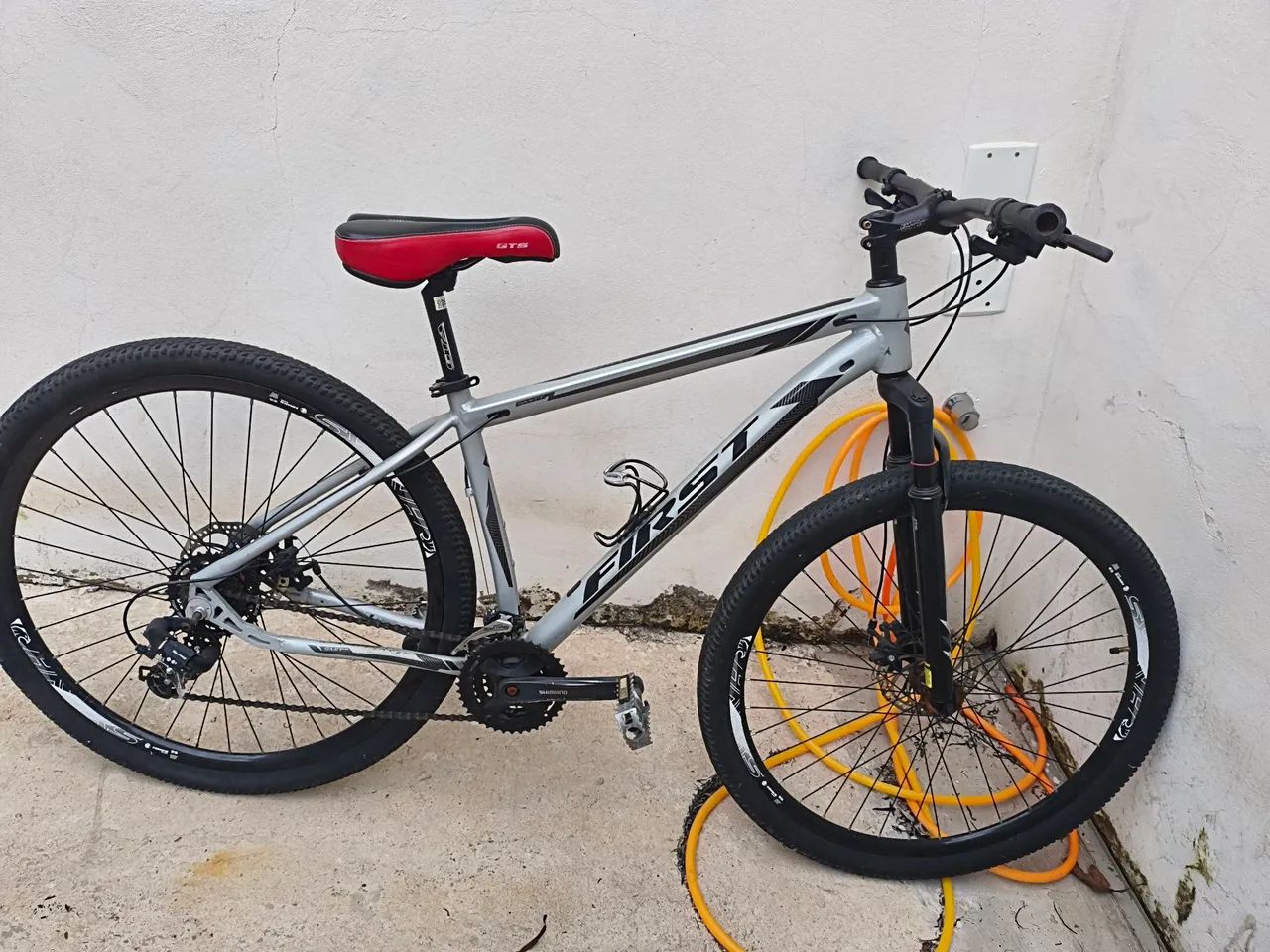 Vendo Bike First aro 29 