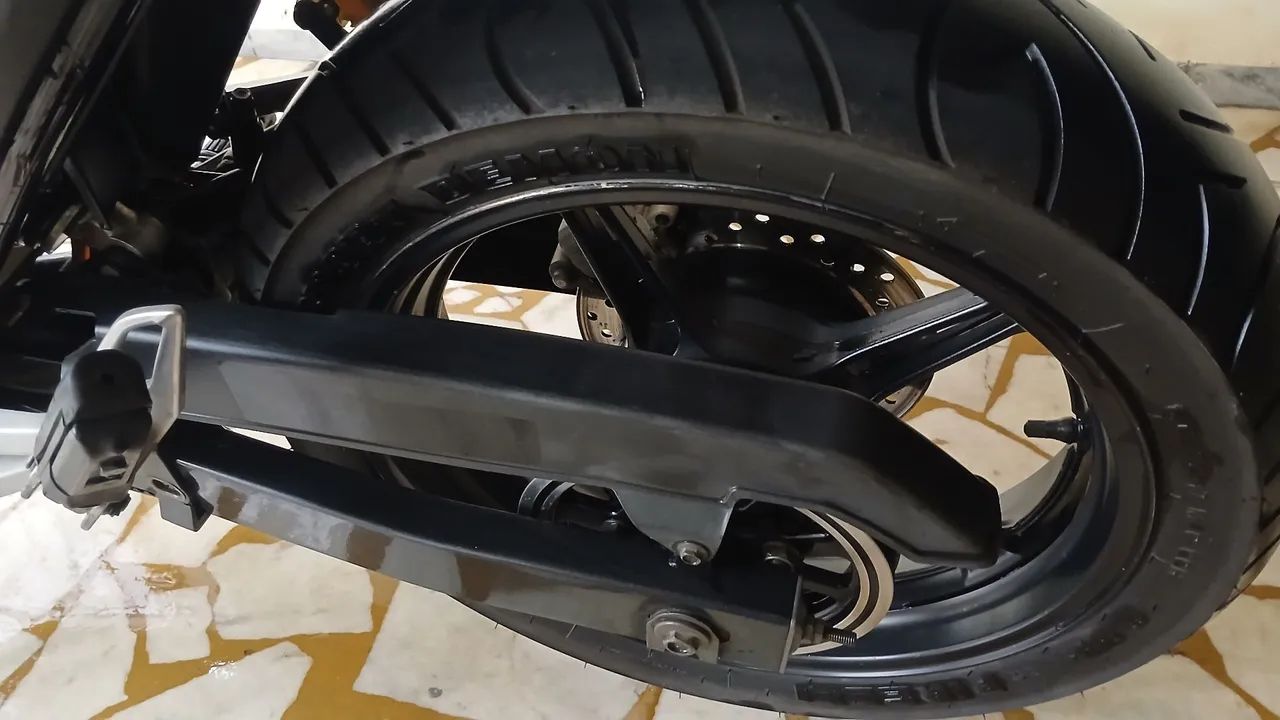 CB 300r 2014 - Foto 5
