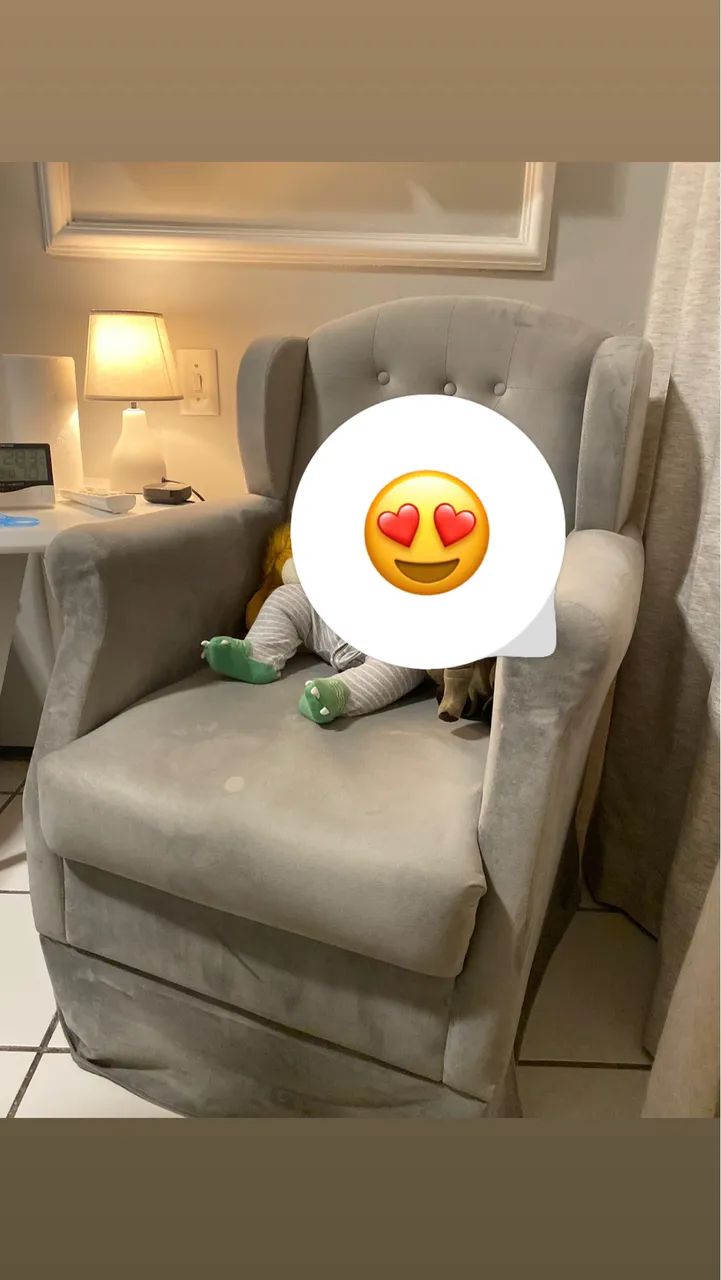 Vendo poltrona de amamentação 