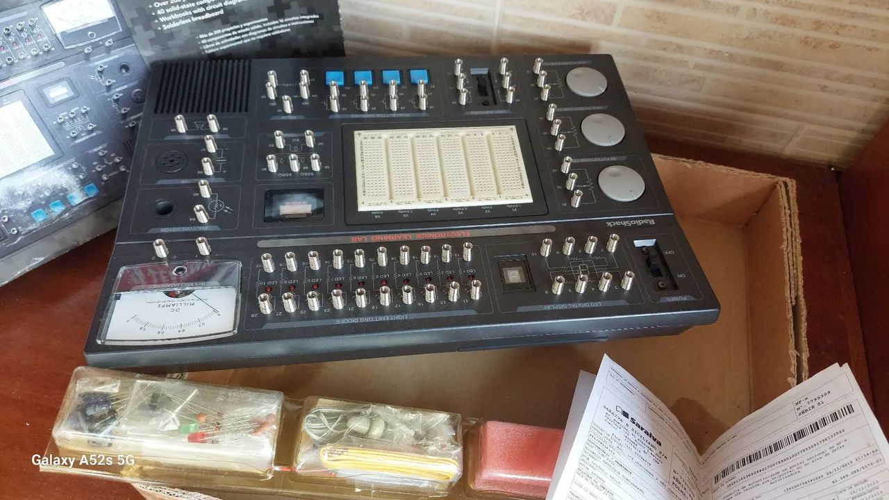 Laboratório eletrônico Radio Shack - Foto 4