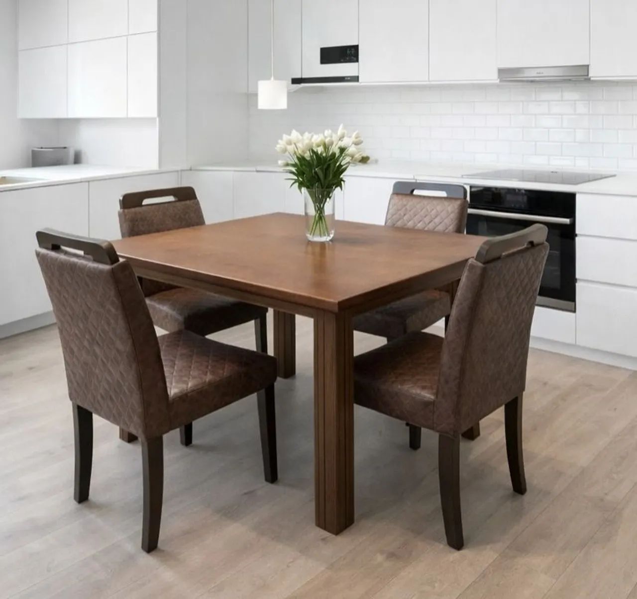 Mesa de Jantar com 4 Cadeiras - 10x de R$ 149,90
