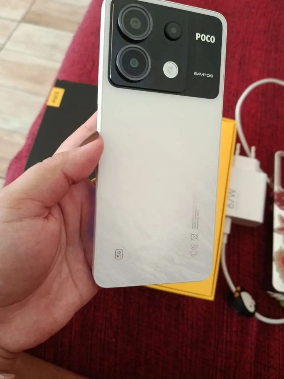 Celular POCO X6 branco, 8 RAM e 250 Gb de memória  - Foto 4