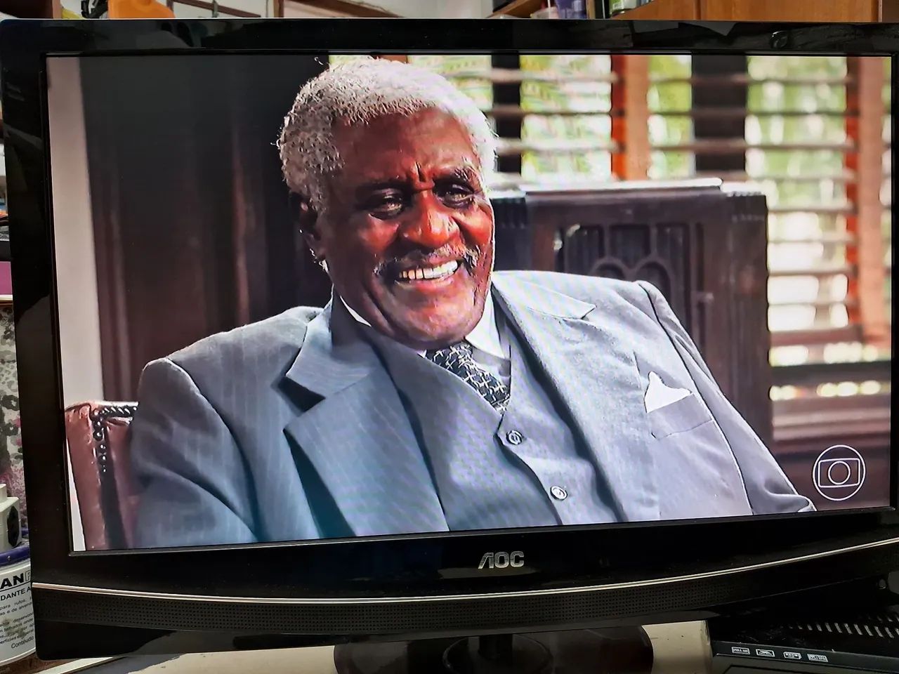 Tv Monitor LG Led 24 Polegadas - Foto 2