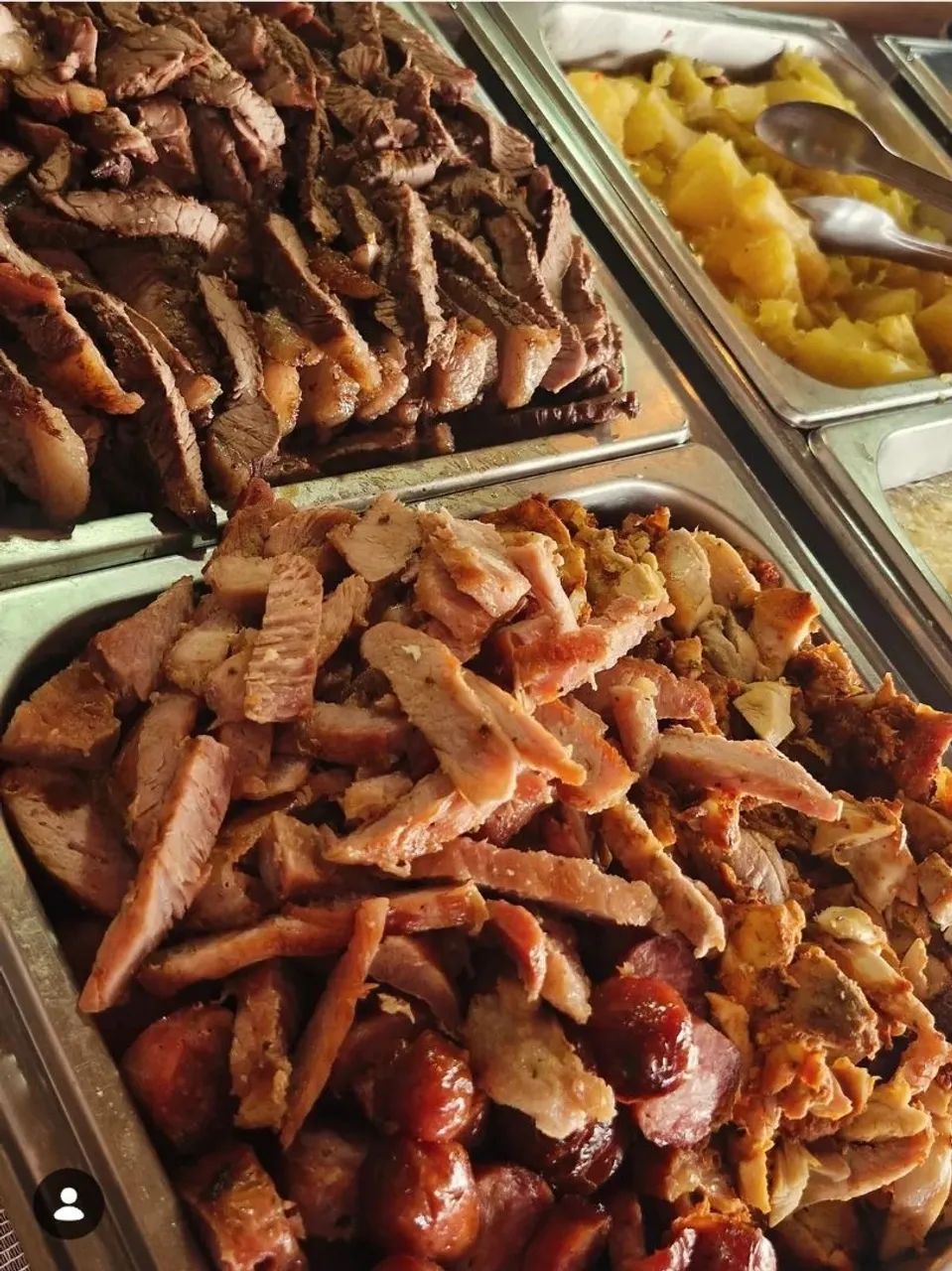 CHURRASQUEIRO COM RECHAUD GRÁTIS - Foto 2