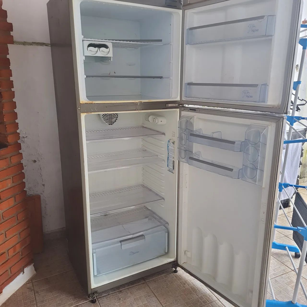 Vende - se geladeira continental usada - Foto 2