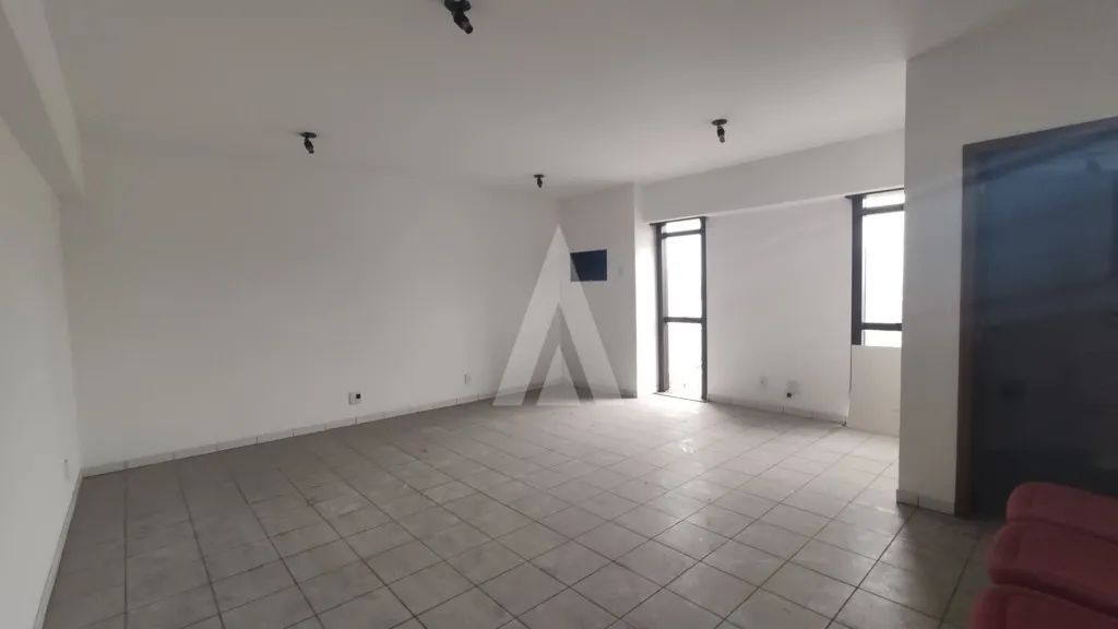Sala comercial com 28,54m² no Centro em Joinville - SC - Foto 3