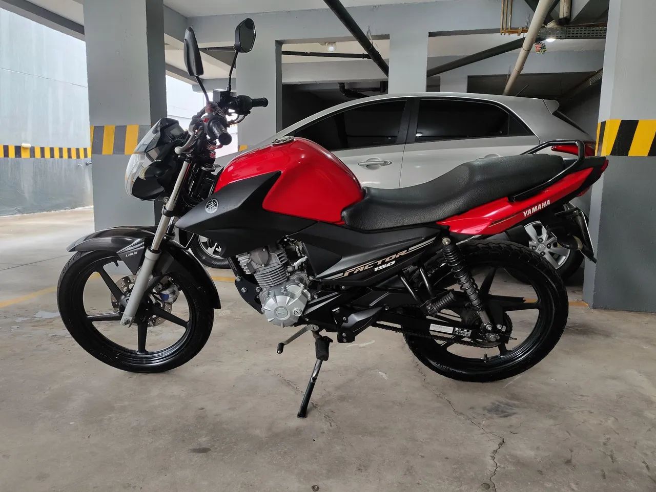 YBR Factor 150 - Foto 3