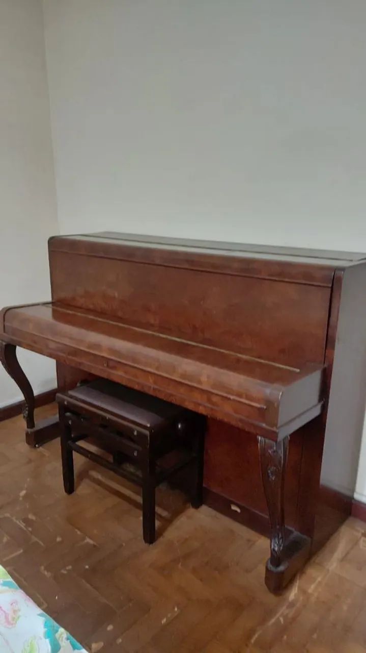 Piano M Schwartzmann 