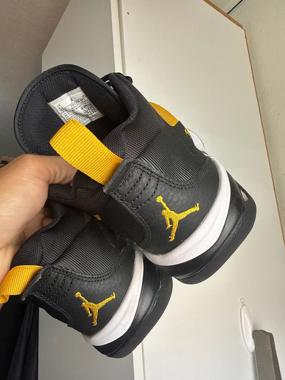 Jordan Stay Loyal 3 Black Yellow Ochre número 41  - Foto 4