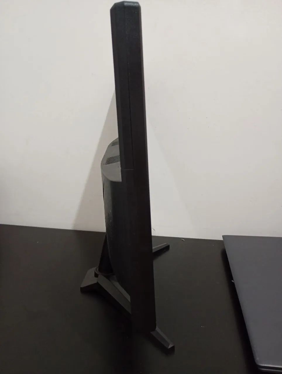 Monitor semi novo goldentec  - Foto 2