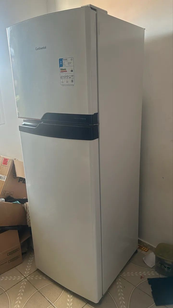 Vendo Geladeira Semi nova  - Foto 2