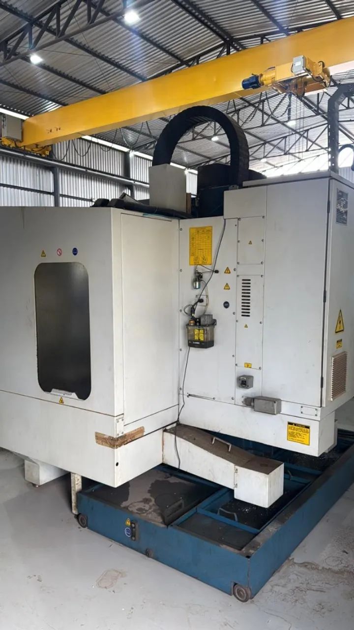 Centro de Usinagem CNC Discovery 560 Marca Romi  - Foto 3